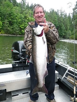 Jim of Winnipeg had four wonderful days of fishing in Port Alberni in late August.  Jim and his group fished with Mel for three days on the Port Alberni Inlet and landed a good number of Chinook and Coho.  Jim also fished the Stamp River during the last few days of August and landed this large Chinook using a spinner.