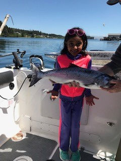 Rahul and daughter from Nevada have a nice Chinook landed outside of Ucluelet.