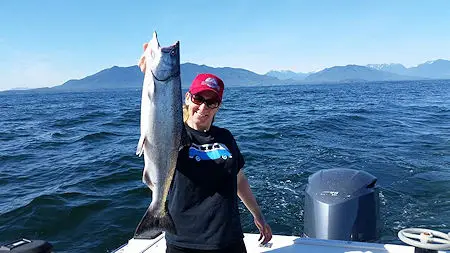 The weather on the west coast of Vancouver Island has been miraculous for the past several weeks.   On a sunny afternoon in May 2016 Julia fished with guide Chad and landed this Chinook salmon at Sail Rock using anchovy.