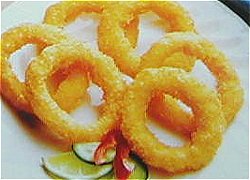 cooked, crumbed, calamari rings