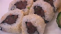 Recipe video for spicy tuna roll