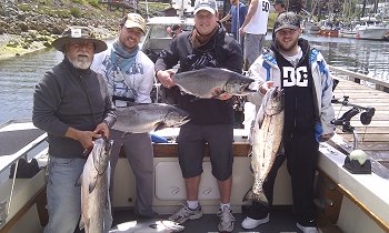 Ryan and friends had a great day with guide Al fishing out of Ucluelet and fished the inner and outer south bank where they limited on Chinook and also landed several Coho and Halibut.  Most of the Chinook were hitting six and seven inch spoons and plugs