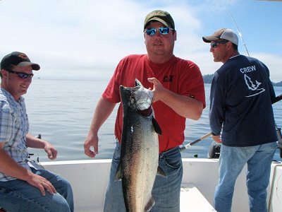 Mark from Calgary picked up this Chinook on a great surf line offshore Vancouver Island day.  This Chinook ht an 900 tomic spoon and came in at 24 pounds.  Mark fished with Slivers Charters Salmon Sport Fishing from Port Alberni B.C.