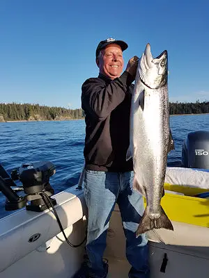 Beautiful 32 pound Chinook landed by Troy of Newfoundland.   Troy fished with Slivers Charters with his two sons and nephew and had a wonderful time.   This Chinook was landed at Wittlestone.  Guide was Wayne