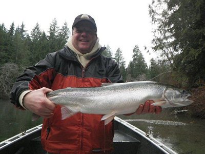 The Stamp River has been very consistent during the Winter Steelhead Season.  This beautiful Steelhead head was landed in the mid river using a spin glo in a peach color.  This guest from Colorado had a wonderful day on the river aboard a jet boat.