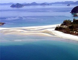 Diving Mergui Archipelago, white sand beaches, clear waters